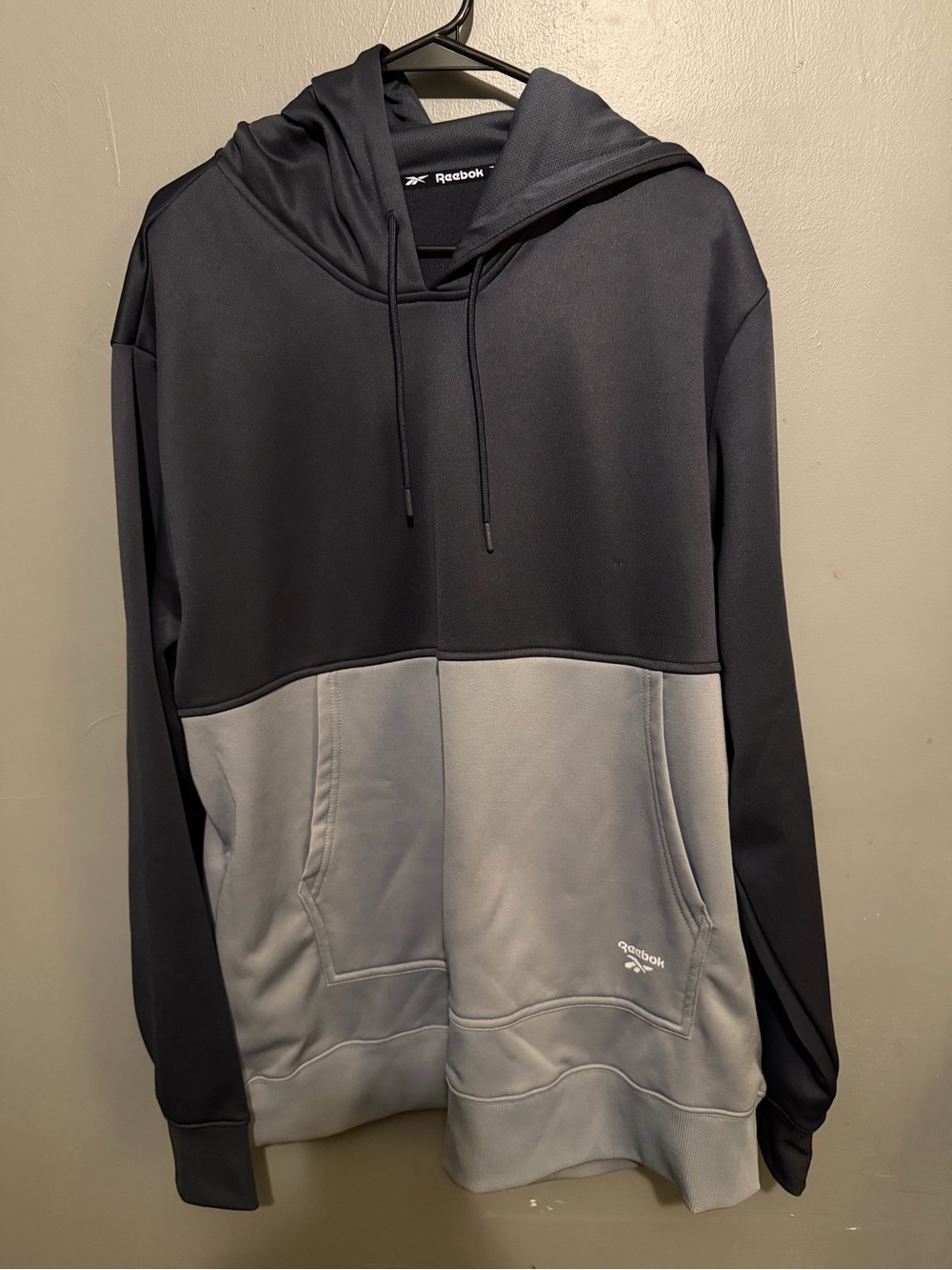 Reebok Men’s Black and Light Gray Colorblock Pullover Hoodie